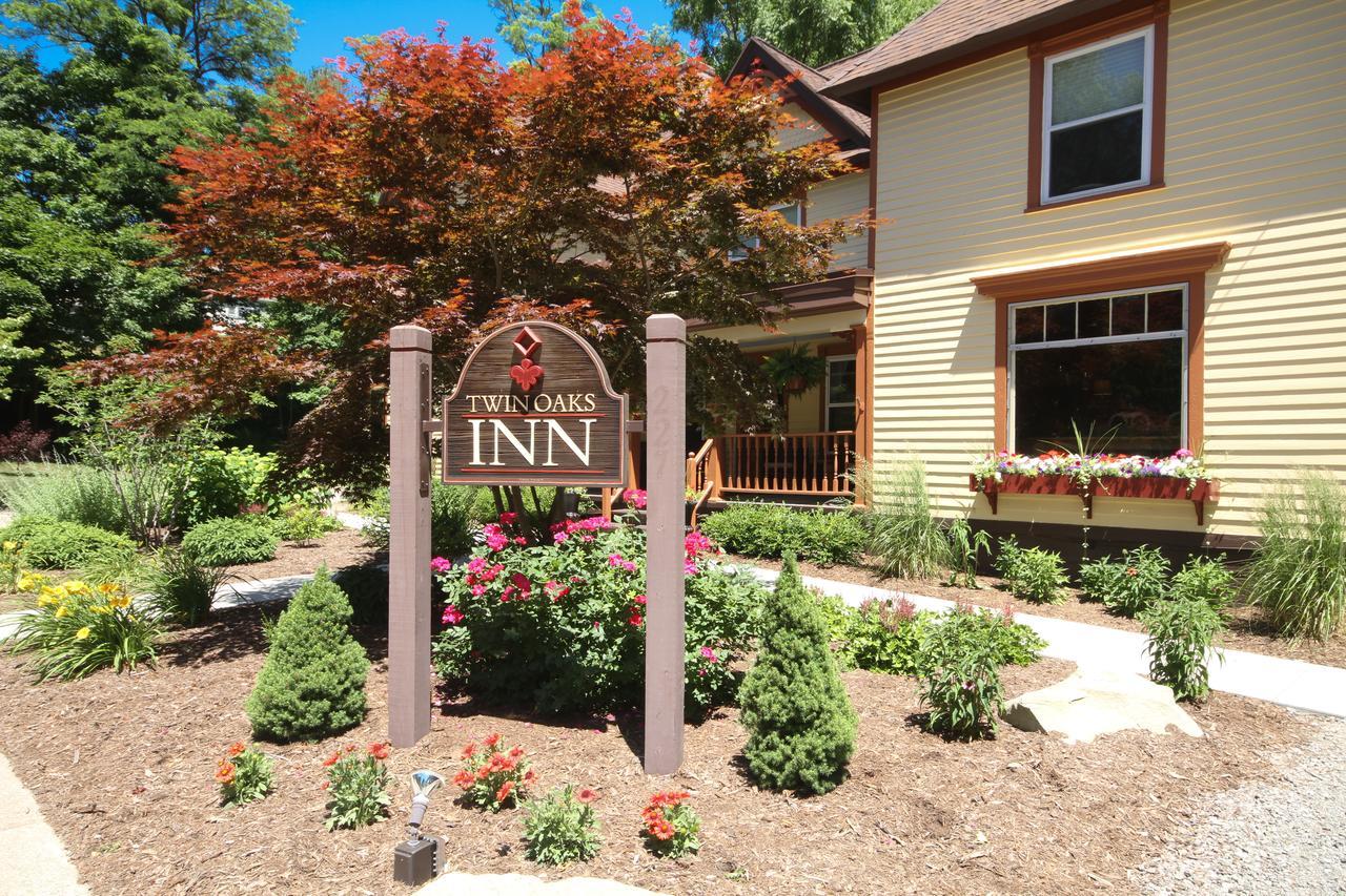 ساوغاتوك Twin Oaks Inn المظهر الخارجي الصورة